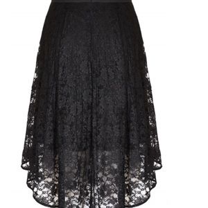 GORGEOUS hi lo lacy skirt